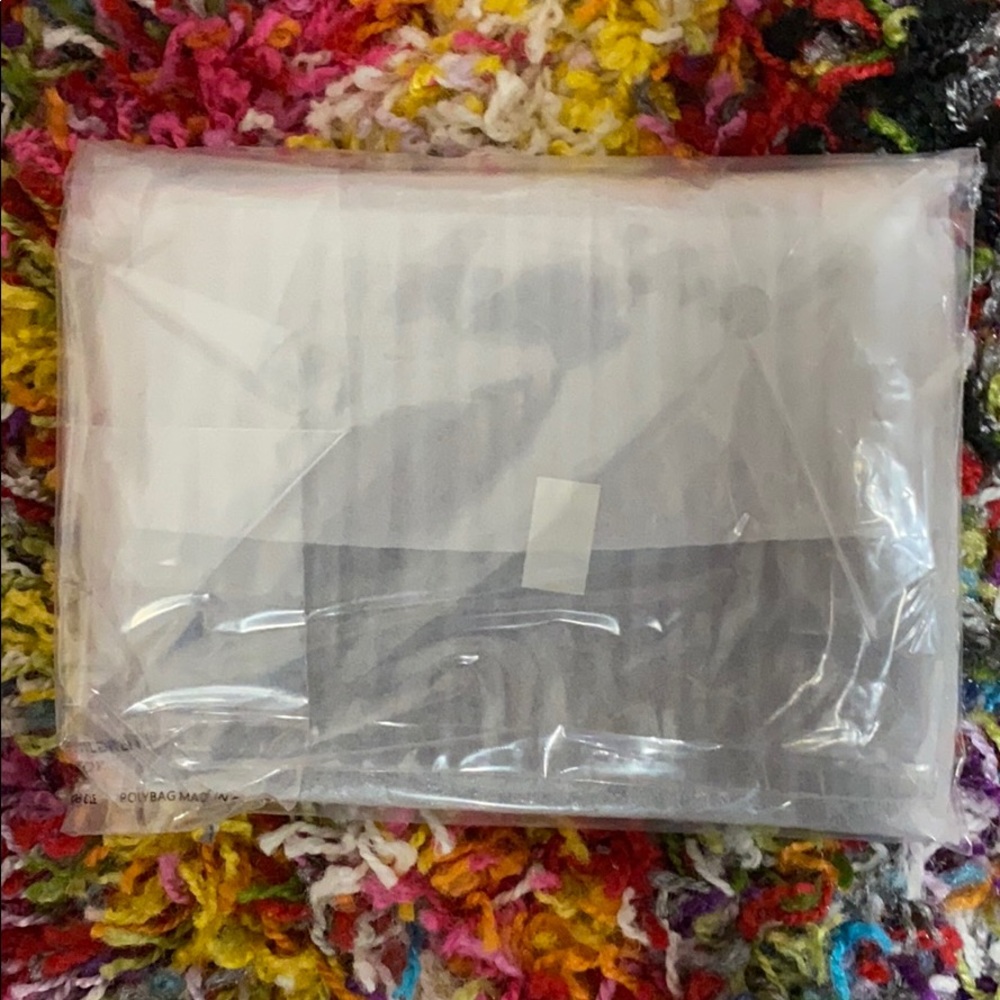 Brand new leather coach wristlet *ONLY ONE LEFT!!* - Picture 3 of 3